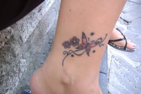 Cristina - Butterfly flowers