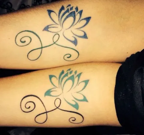 Guest - couple lotus