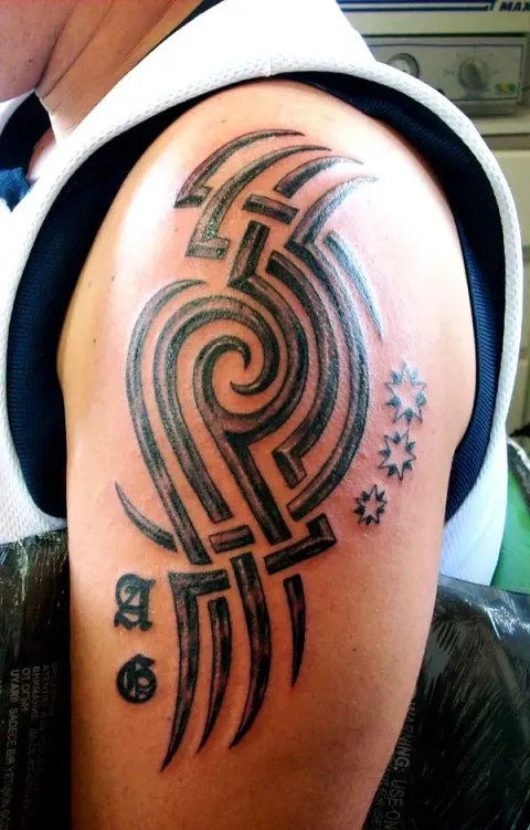 Sandro - Tribal S