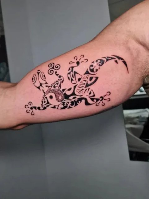 Andrea - gecko: real inked placement tattoo photo thumbnail