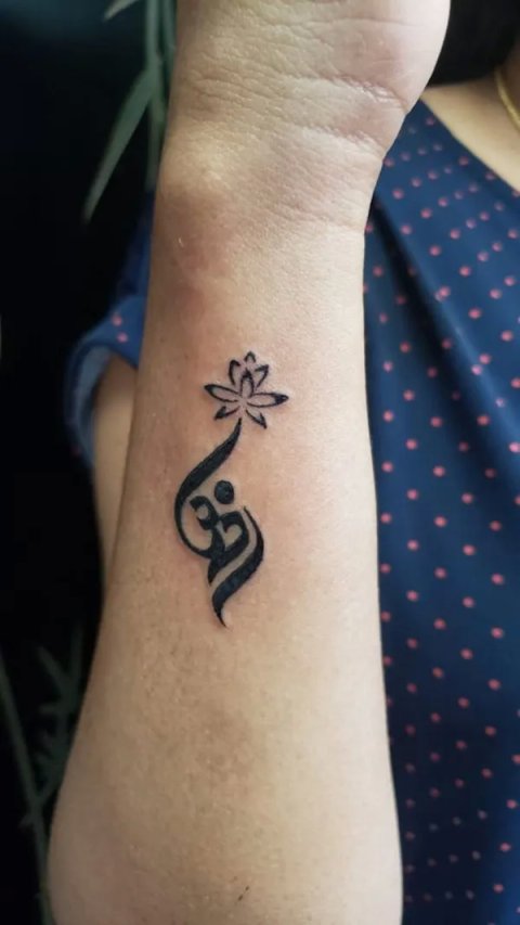 Bhavia - Aum lotus: real inked placement tattoo photo thumbnail