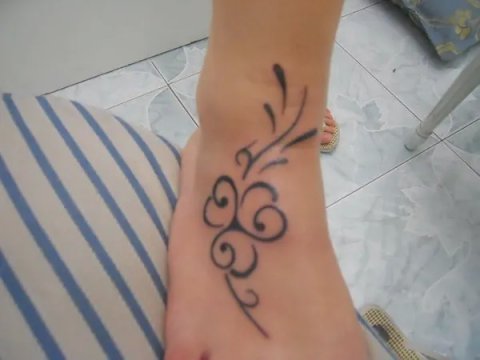 Carolina - Triskell clover: real inked placement tattoo photo thumbnail