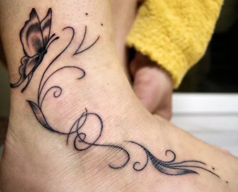 Chiara - Butterfly and leaves: real inked placement tattoo photo thumbnail