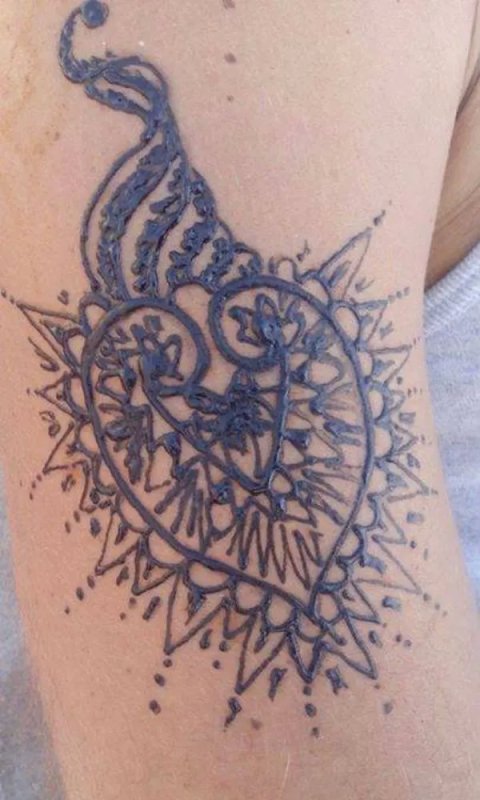 Elyart - Henna heart: real inked placement tattoo photo thumbnail
