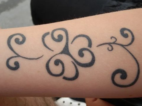 Gail - Triskell clover: real inked placement tattoo photo thumbnail