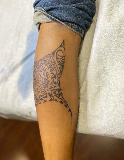 Kavishti - Manta ray: real inked placement tattoo photo thumbnail