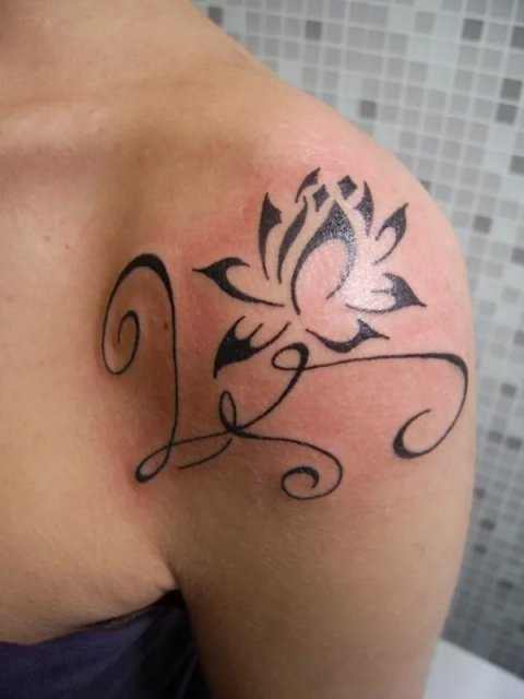 Monica - V+F lotus flower: real inked placement tattoo photo thumbnail