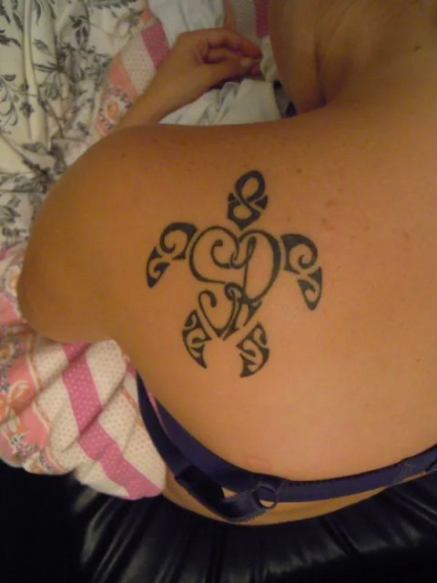 Renata - S+R heart turtle: real inked placement tattoo photo thumbnail