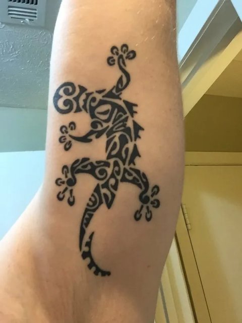 Russell - Gecko: real inked placement tattoo photo thumbnail