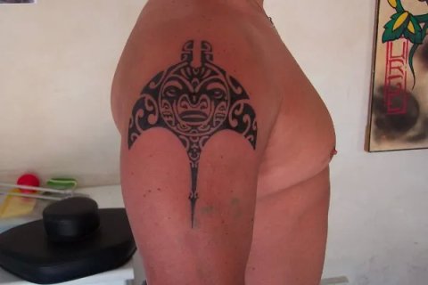 Sven - Tiki manta: real inked placement tattoo photo thumbnail