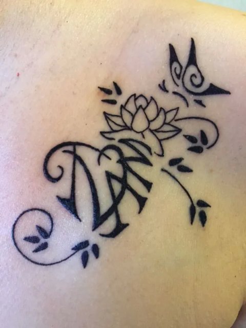 Vincenza - T+V+A+M: real inked placement tattoo photo thumbnail